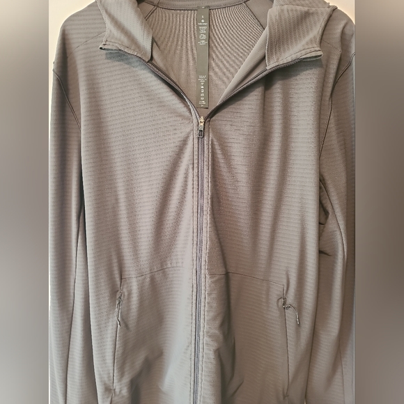 LuLuLemon Surge Warm Full Zip - Picture 4 of 9